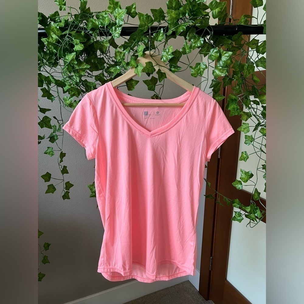 Neon Pink Athleisure t shirt size medium